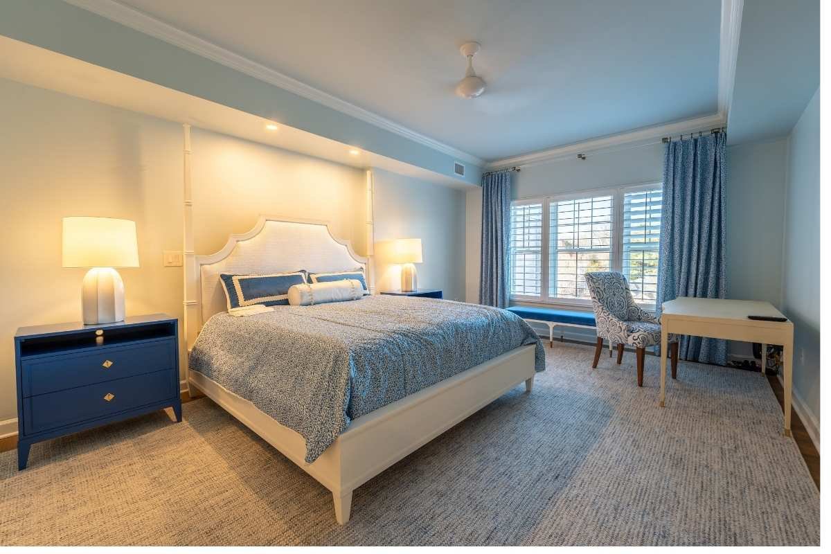 Blue bedroom ideaThat Feels Warm